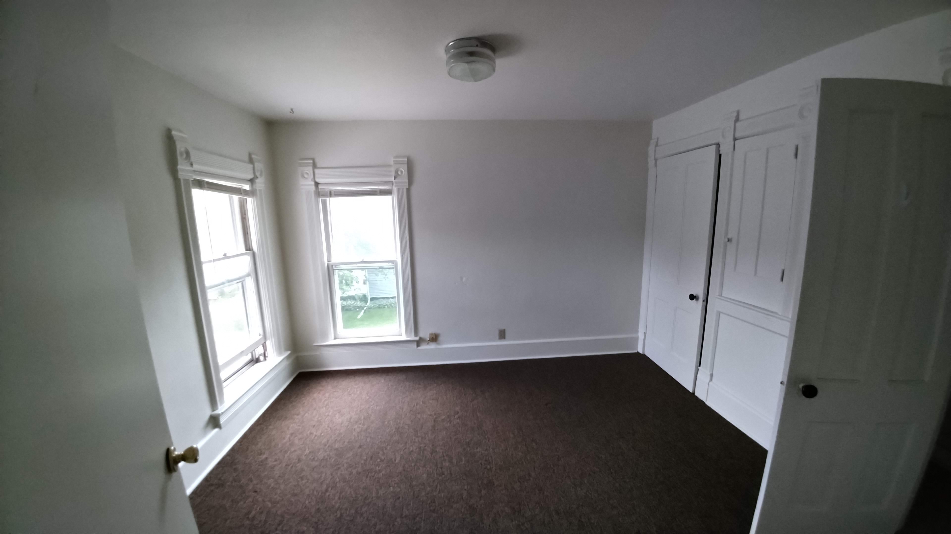 905 Highland 905 Highland